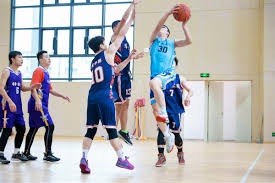 沃克24分 勇士不敌老鹰