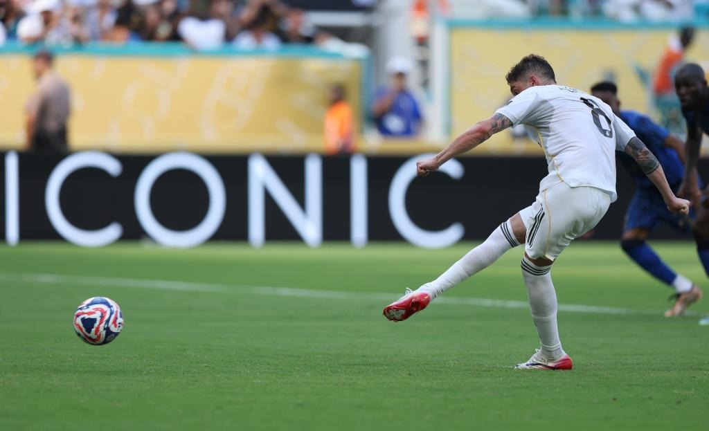 湖人询价公牛奥科罗，拟用到期合同及克内克特筹码提升防守效率